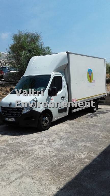 Camion REnault 20m³ avec hayon Valtri Environnement