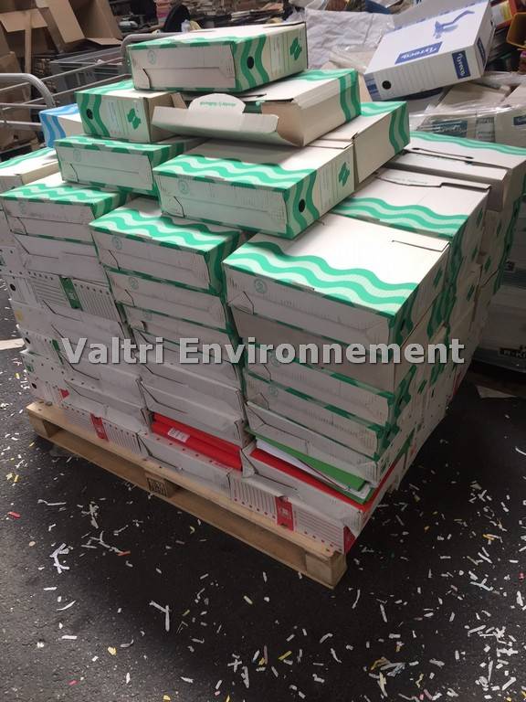 Palette d'archives confidentielles